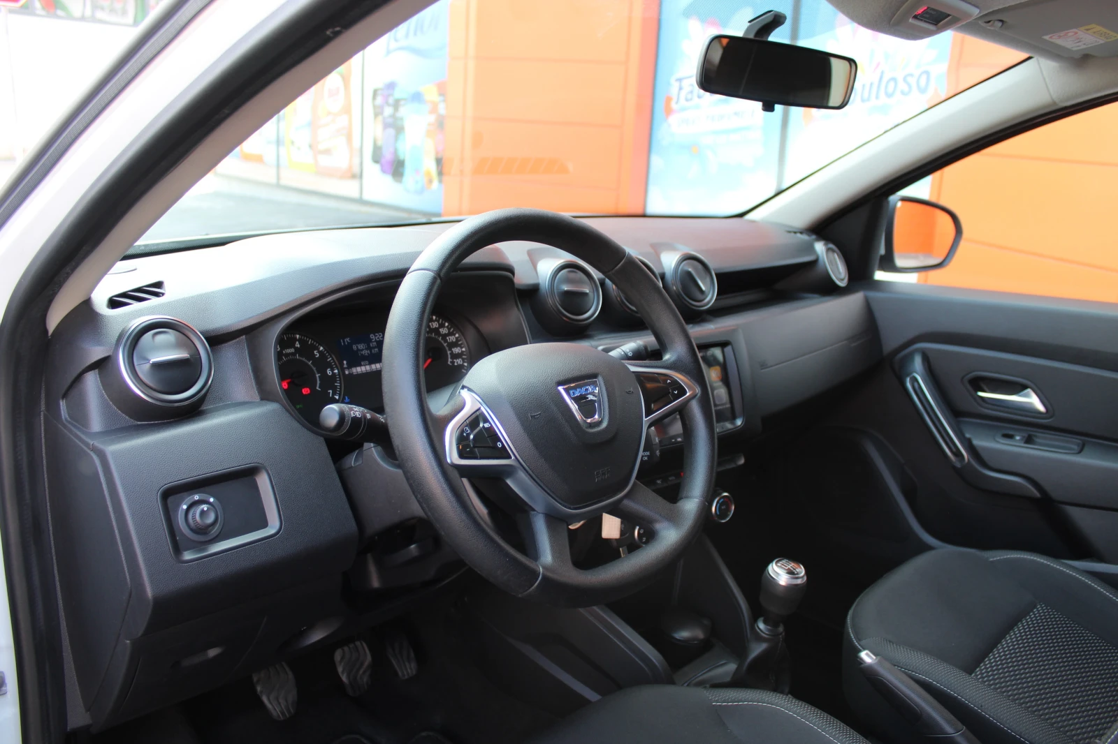 Dacia Duster 1.5DCI, снимка 16 - Автомобили и джипове - 53739690