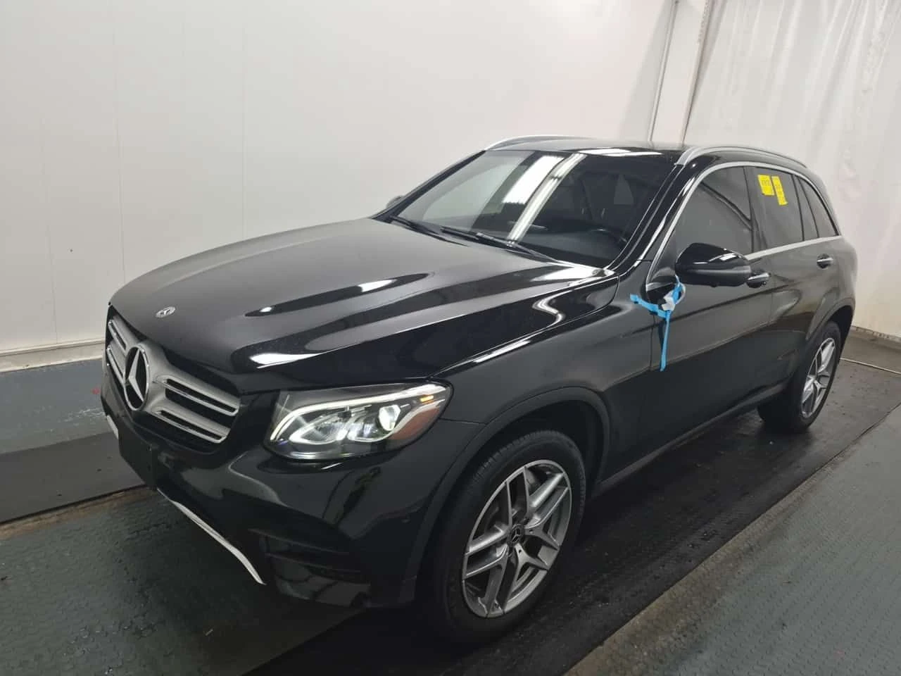 Mercedes-Benz GLC 300 AMG Line * Без инциденти * CARFAX * 