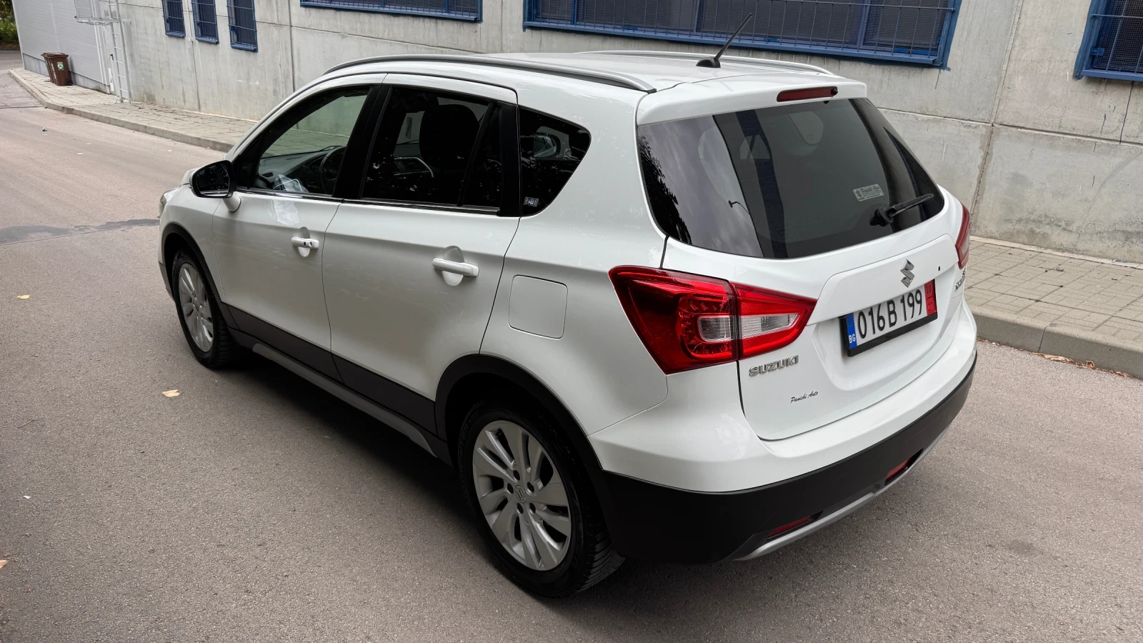 Suzuki SX4 S-Cross 1.6 ddis, снимка 7 - Автомобили и джипове - 55413122