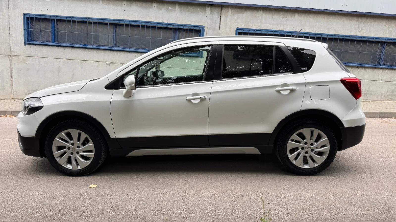 Suzuki SX4 S-Cross 1.6 ddis, снимка 8 - Автомобили и джипове - 55413122