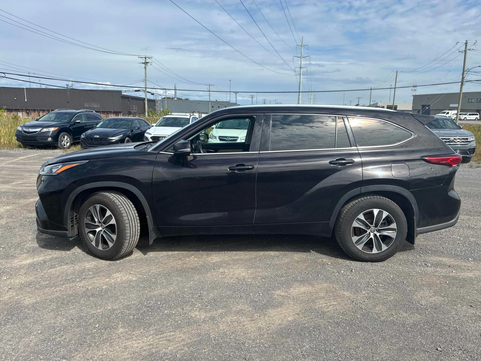 Toyota Highlander * XLE * АВТОКРЕДИТ БЕЗ ПЪРВОНАЧАЛНА ВНОСКА* , снимка 2 - Автомобили и джипове - 56128228