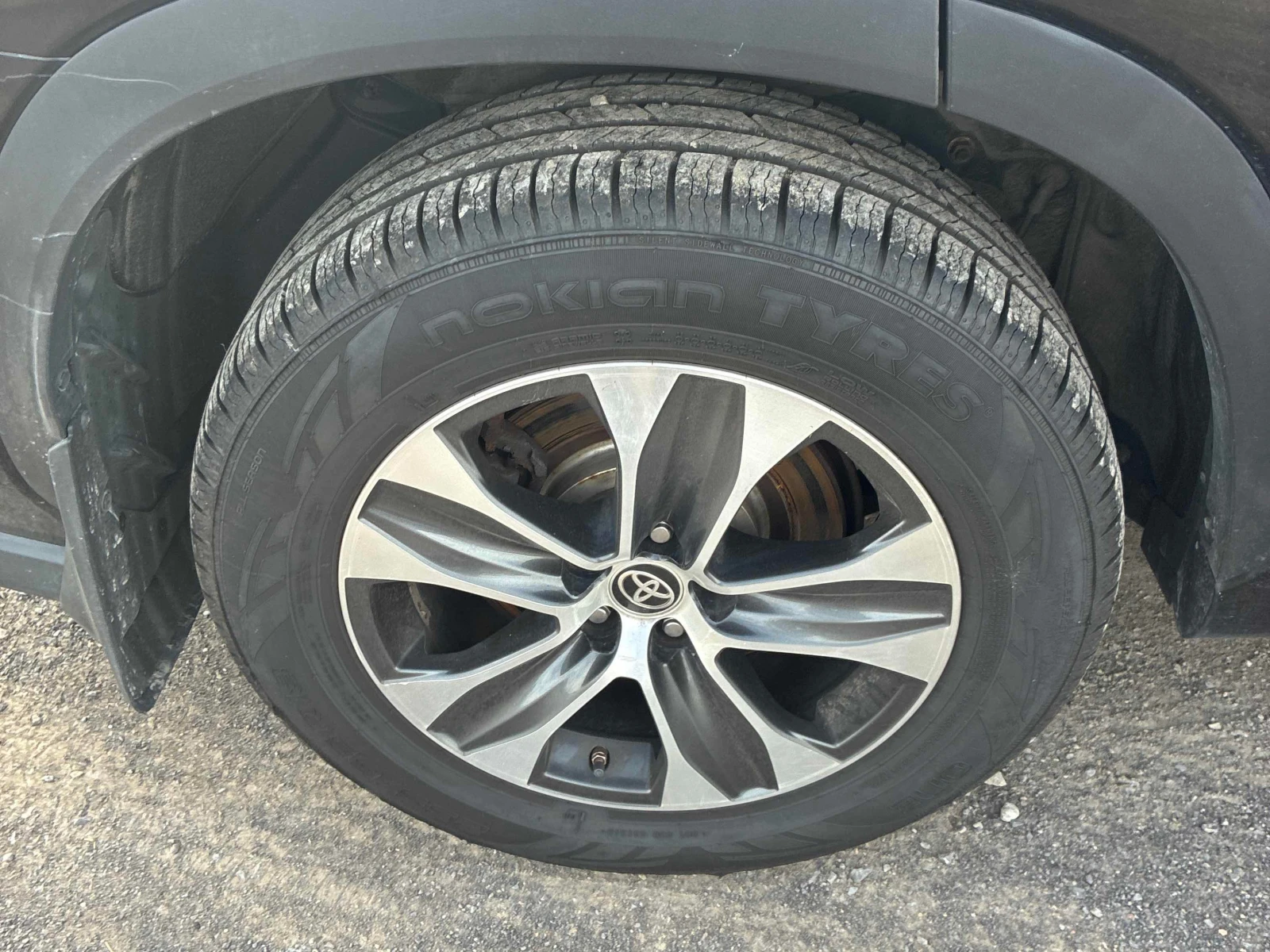 Toyota Highlander * XLE * АВТОКРЕДИТ БЕЗ ПЪРВОНАЧАЛНА ВНОСКА* , снимка 16 - Автомобили и джипове - 56128228