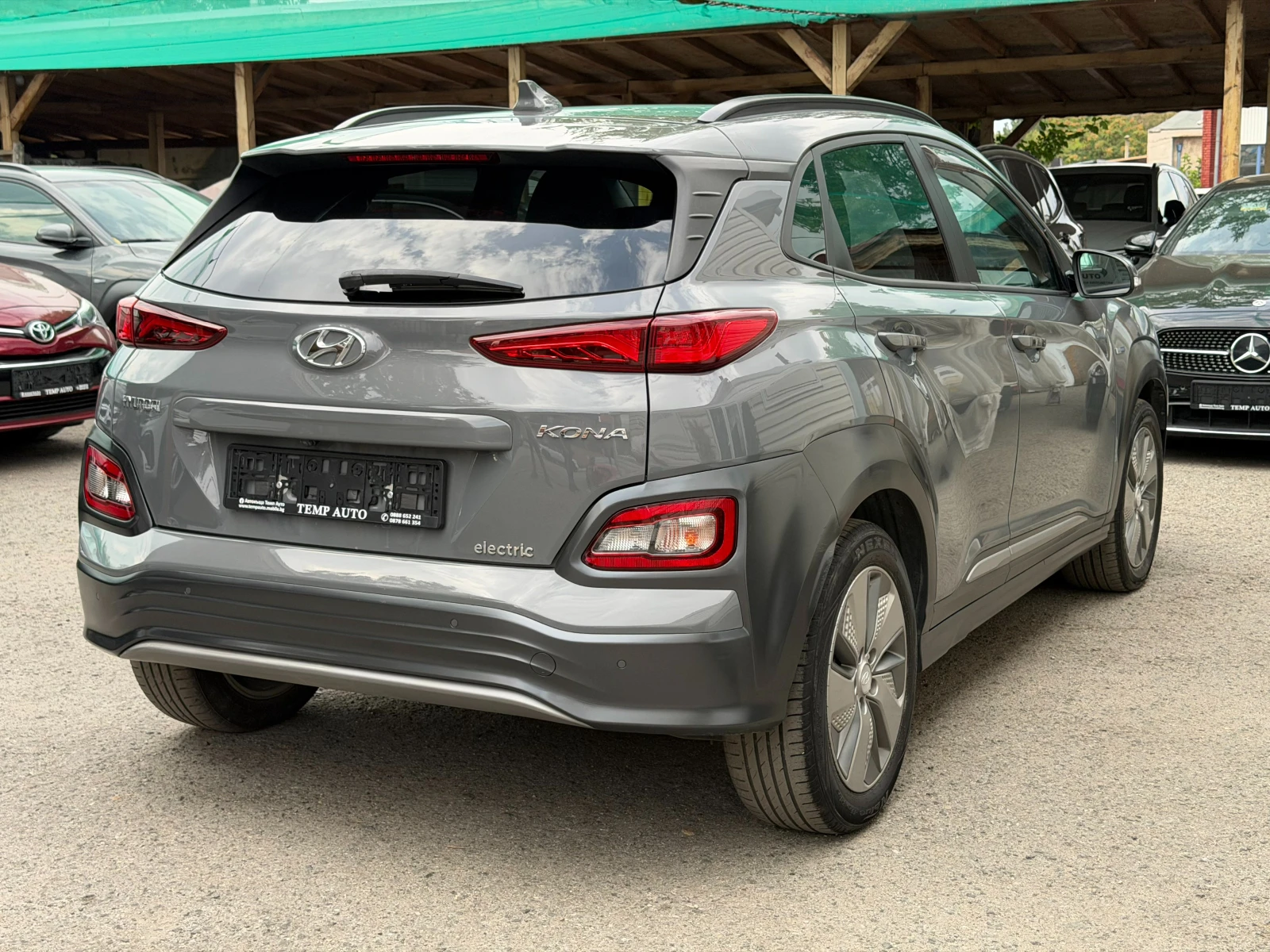 Hyundai Kona  150 kW  2WD* СЕРВИЗНА КНИЖКА С ПЪЛНА ИСТОРИЯ, снимка 5 - Автомобили и джипове - 56222149