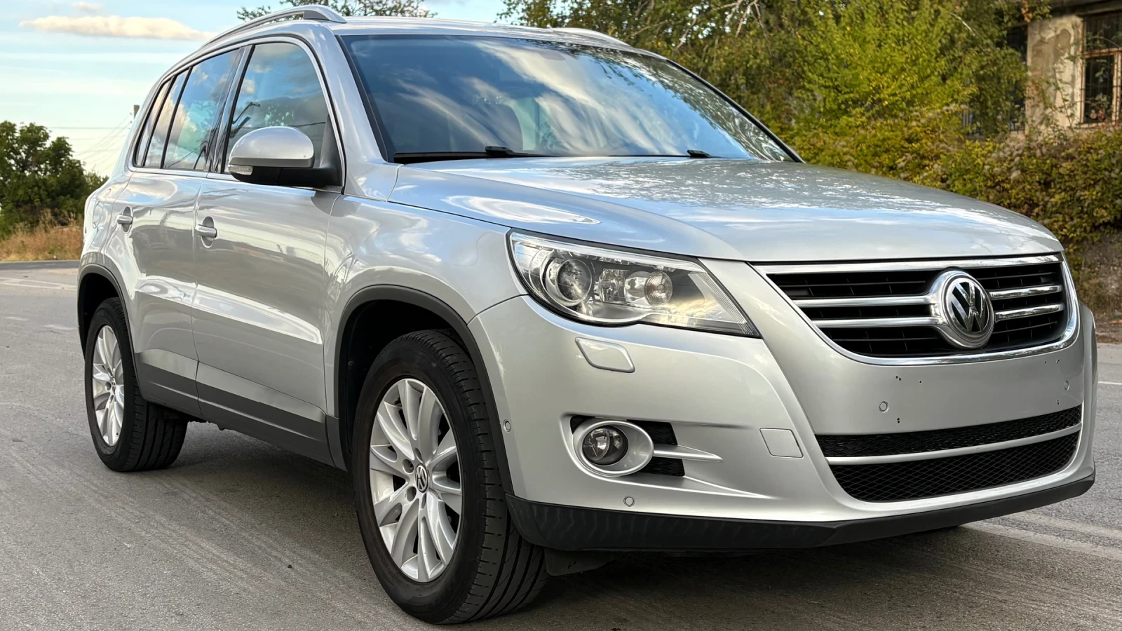 VW Tiguan 2.0 TDI , снимка 2 - Автомобили и джипове - 56502937