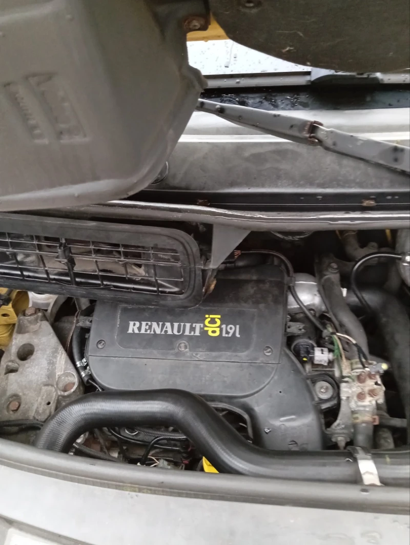 Renault Trafic 1, 9 DCI, снимка 13 - Бусове и автобуси - 52614397