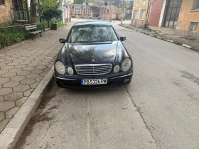 Mercedes-Benz E 220, снимка 1