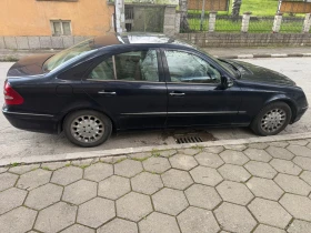 Mercedes-Benz E 220, снимка 3