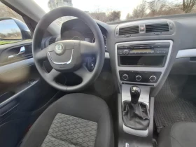 Skoda Octavia 1.6PMI, снимка 11