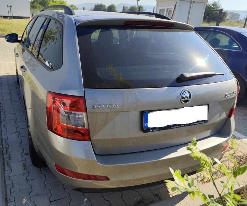 Skoda Octavia, снимка 10 - Автомобили и джипове - 46594565