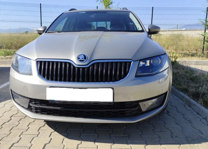 Skoda Octavia, снимка 4 - Автомобили и джипове - 46594565