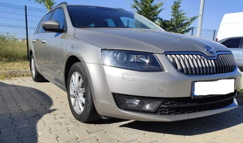 Skoda Octavia, снимка 3 - Автомобили и джипове - 46594565