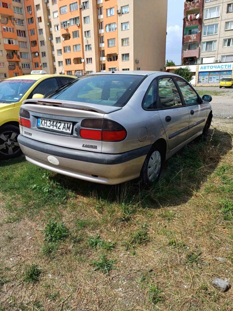 Renault Laguna 2.0, снимка 4 - Автомобили и джипове - 47664356