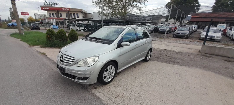 Mercedes-Benz B 200 CDI, снимка 1 - Автомобили и джипове - 47608918