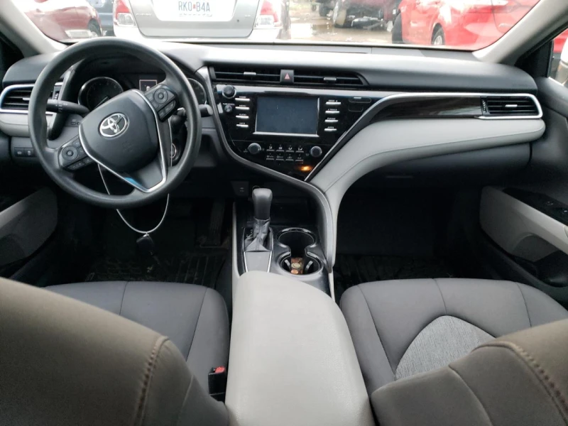 Toyota Camry L, снимка 7 - Автомобили и джипове - 47967792