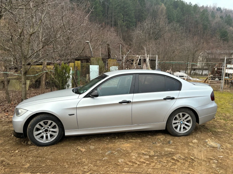 BMW 320 Алкантара, снимка 3 - Автомобили и джипове - 48823247