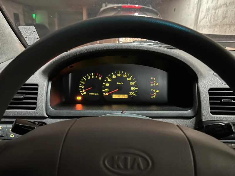 Kia Rio 1.5, снимка 13 - Автомобили и джипове - 49044532