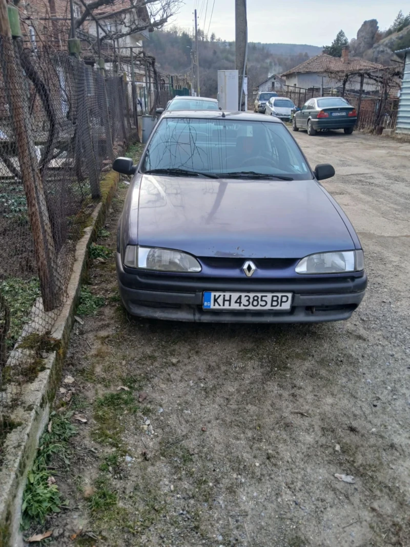 Renault 19, снимка 1 - Автомобили и джипове - 49489113