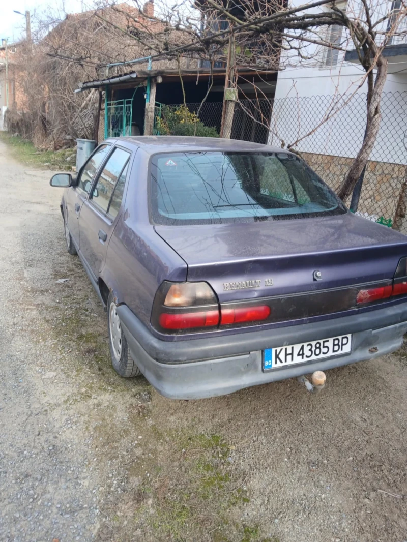 Renault 19, снимка 5 - Автомобили и джипове - 49489113