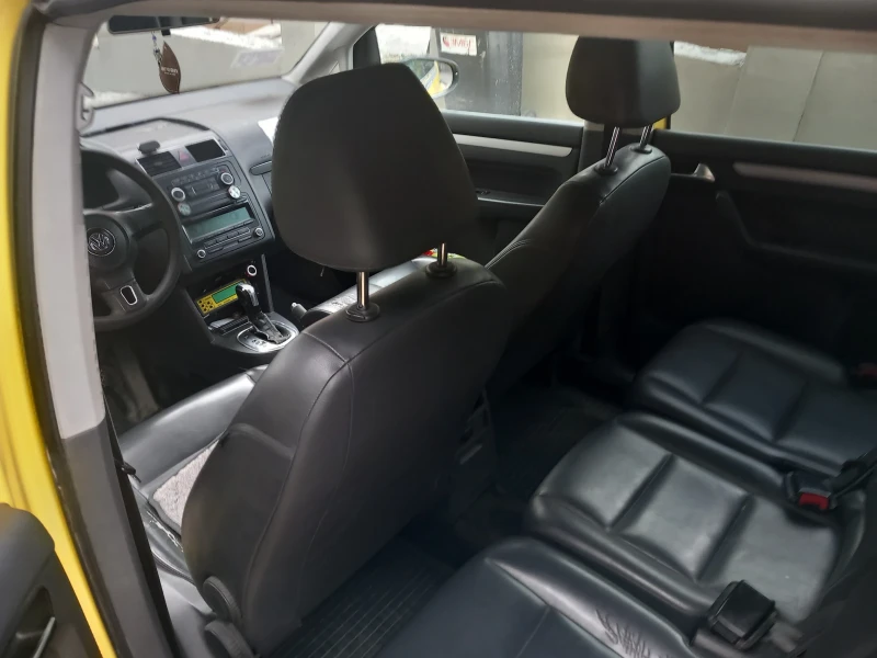 VW Touran CNG, снимка 5 - Автомобили и джипове - 52355610