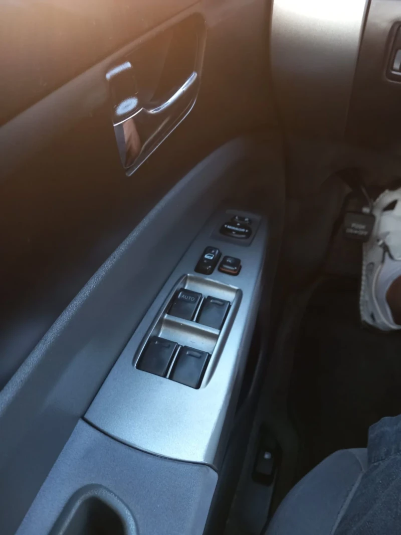 Toyota Prius, снимка 17 - Автомобили и джипове - 52674318