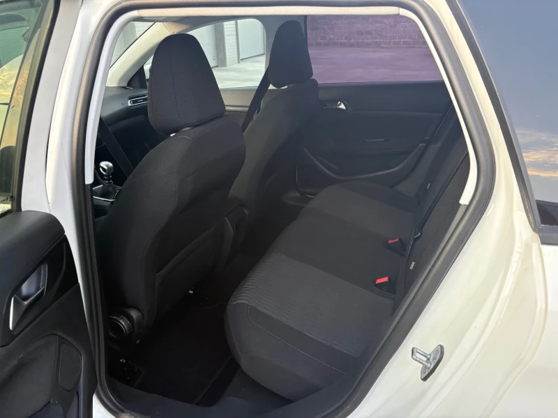 Peugeot 308, снимка 11 - Автомобили и джипове - 51450706