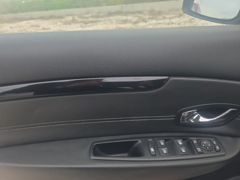 Renault Grand scenic 1.5DCI X.MOD keiles.Navi, снимка 17 - Автомобили и джипове - 52390238