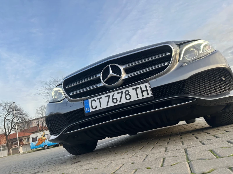 Mercedes-Benz E 220 4 matic wagon, снимка 5 - Автомобили и джипове - 52746659