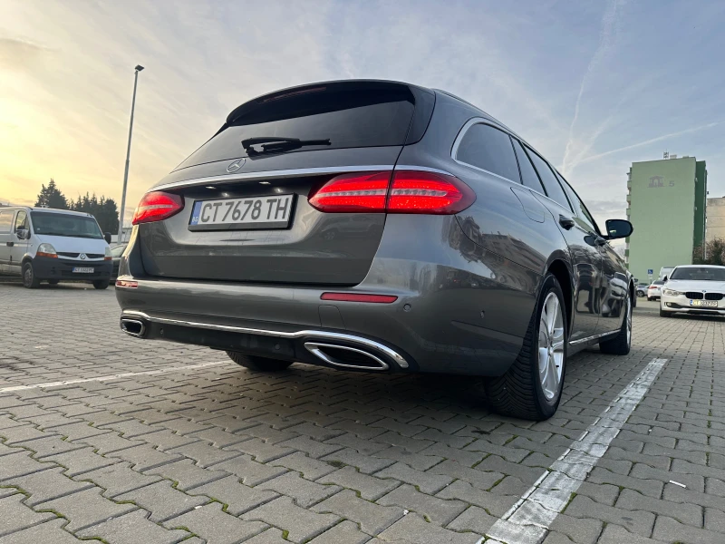 Mercedes-Benz E 220 4 matic wagon, снимка 3 - Автомобили и джипове - 52746659