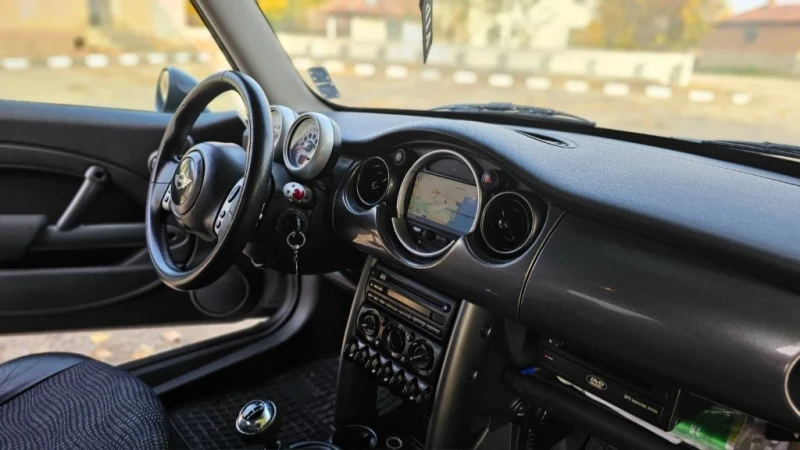 Mini Cooper, снимка 2 - Автомобили и джипове - 52990189