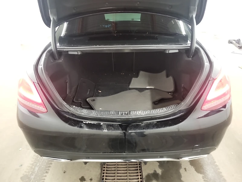 Mercedes-Benz C 300 4MATIC Sedan * CARFAX* , снимка 7 - Автомобили и джипове - 53563549