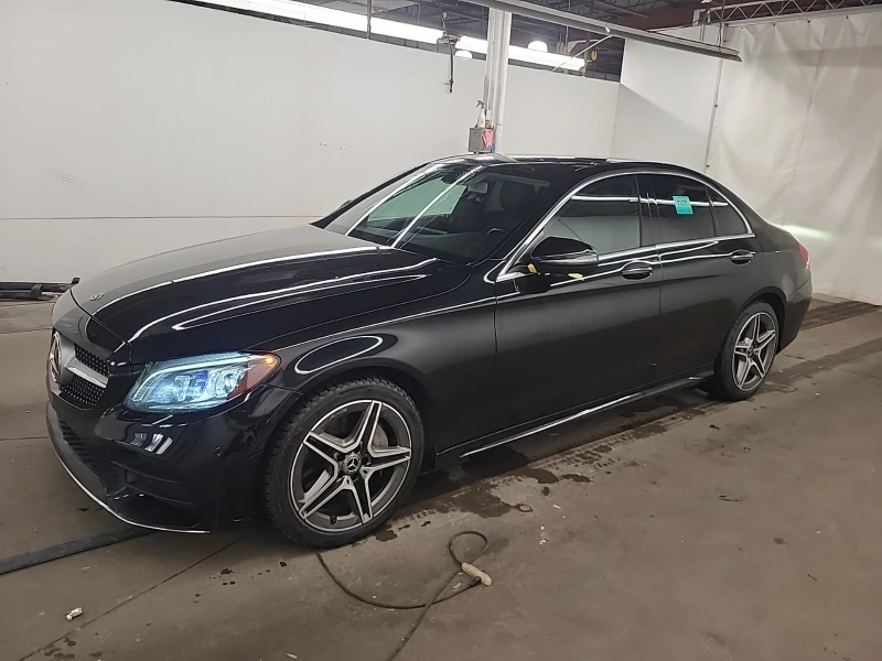 Mercedes-Benz C 300 4MATIC Sedan * CARFAX* , снимка 2 - Автомобили и джипове - 53563549