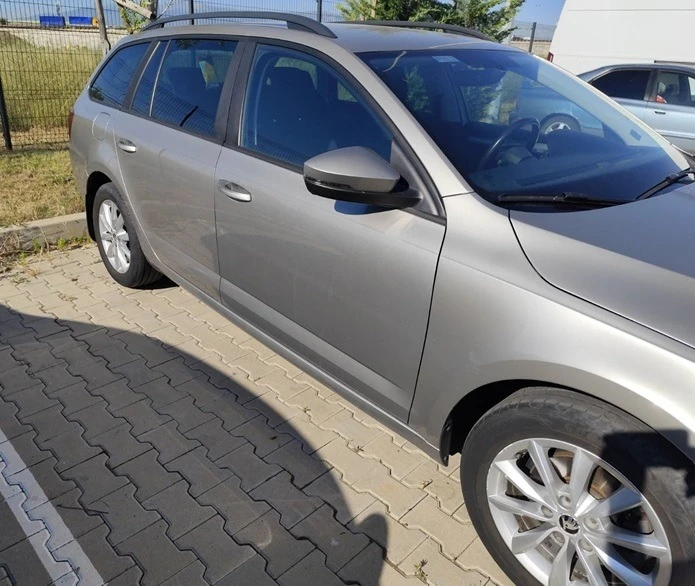 Skoda Octavia, снимка 8 - Автомобили и джипове - 46594565