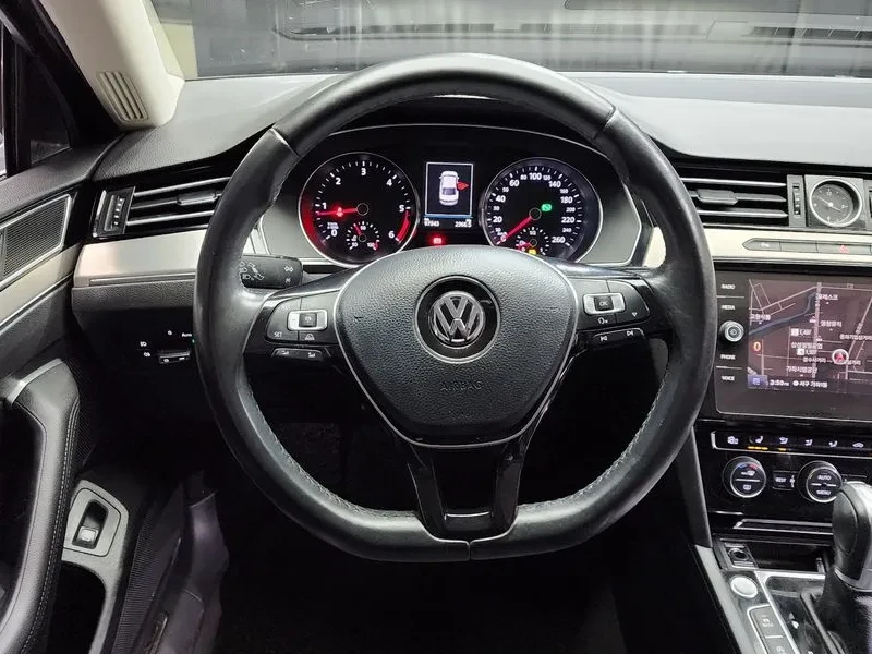 VW Passat Passat Gt(B8) 2.0 Tdi, снимка 13 - Автомобили и джипове - 53417842