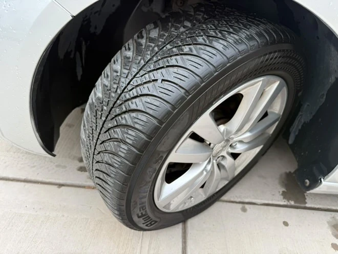 Peugeot 308 1.6 BlueHDI 120к.с., снимка 10 - Автомобили и джипове - 53583640