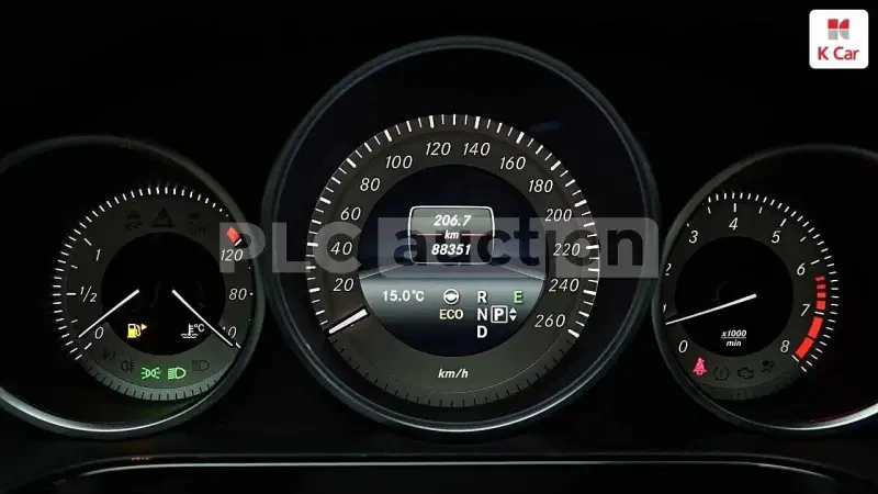 Mercedes-Benz E 350 4MATIC| PANO| ОБДУХ| DISTRONIC| ВКЛЮЧЕН ТЕХНОТЕСТ, снимка 11 - Автомобили и джипове - 54242640