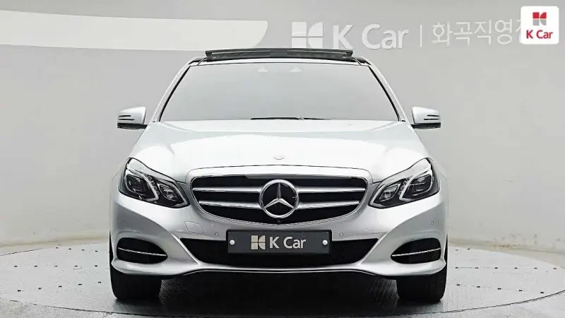 Mercedes-Benz E 350 4MATIC| PANO| ОБДУХ| DISTRONIC| ВКЛЮЧЕН ТЕХНОТЕСТ, снимка 16 - Автомобили и джипове - 54242640