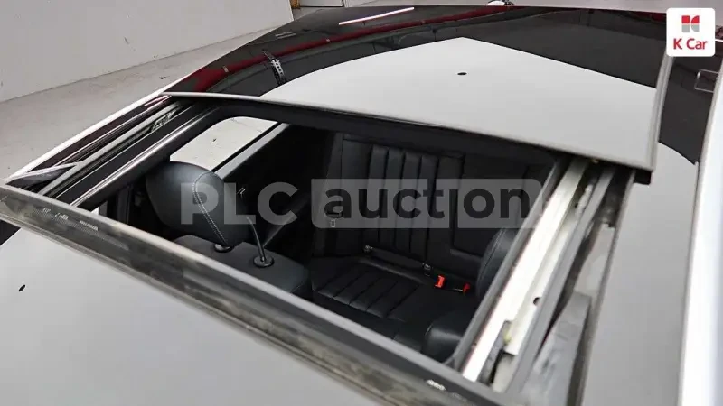 Mercedes-Benz E 350 4MATIC| PANO| ОБДУХ| DISTRONIC| ВКЛЮЧЕН ТЕХНОТЕСТ, снимка 9 - Автомобили и джипове - 54242640