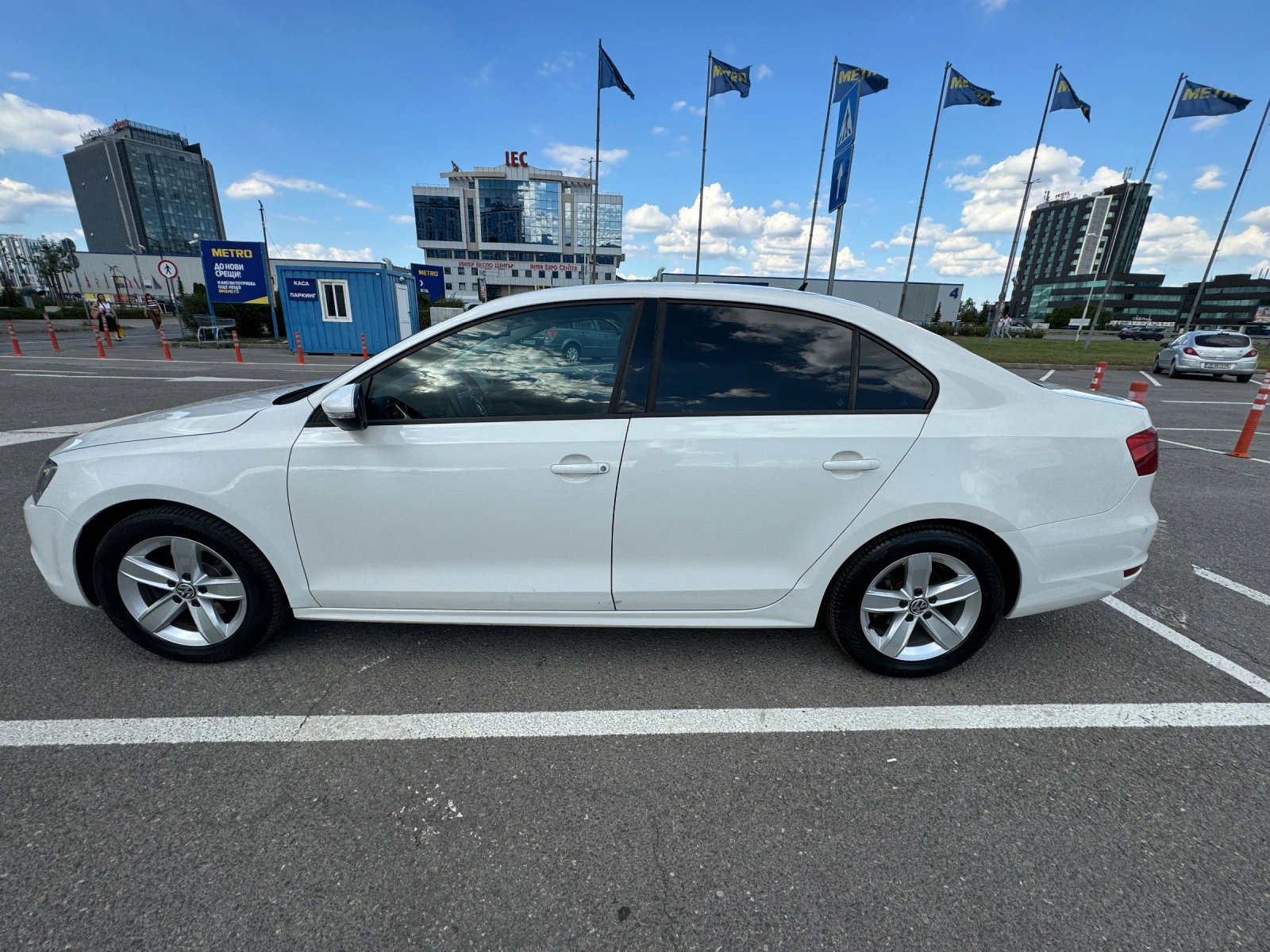 VW Jetta  - изображение 8