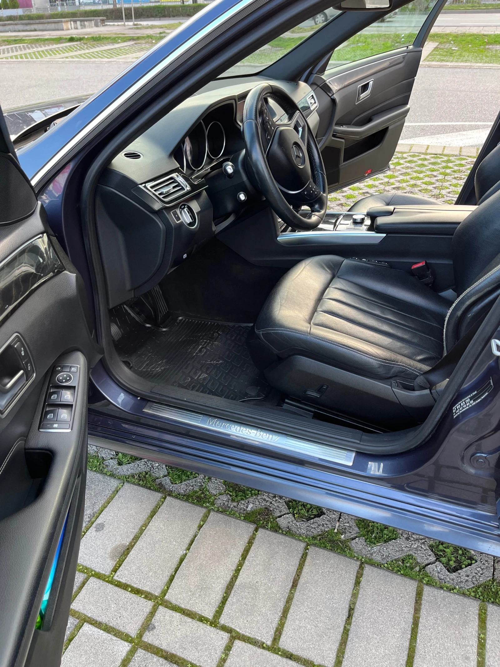 Mercedes-Benz E 300  - изображение 9