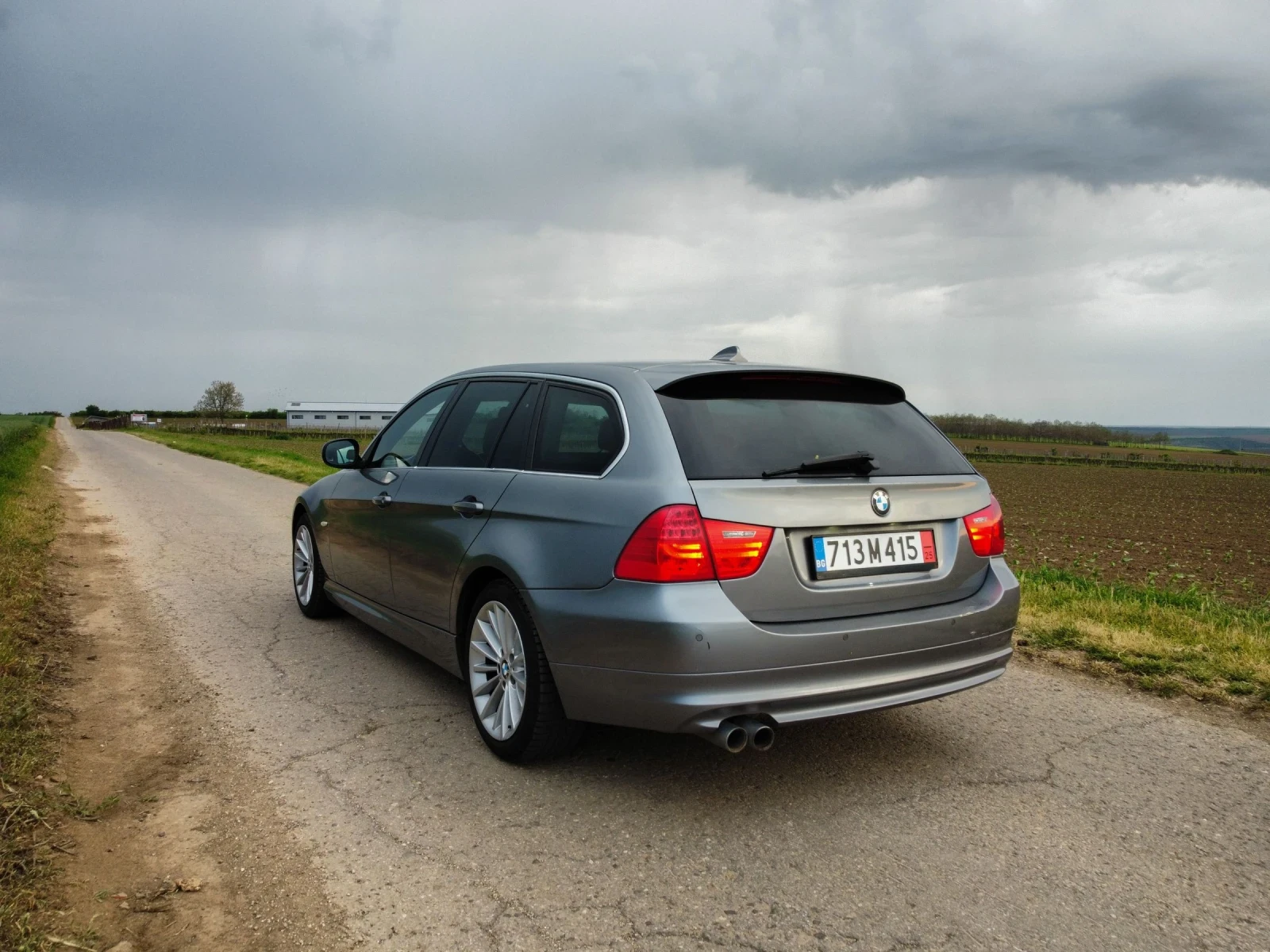 BMW 325 LCI 3.0 M57 197к.с. задно - изображение 3