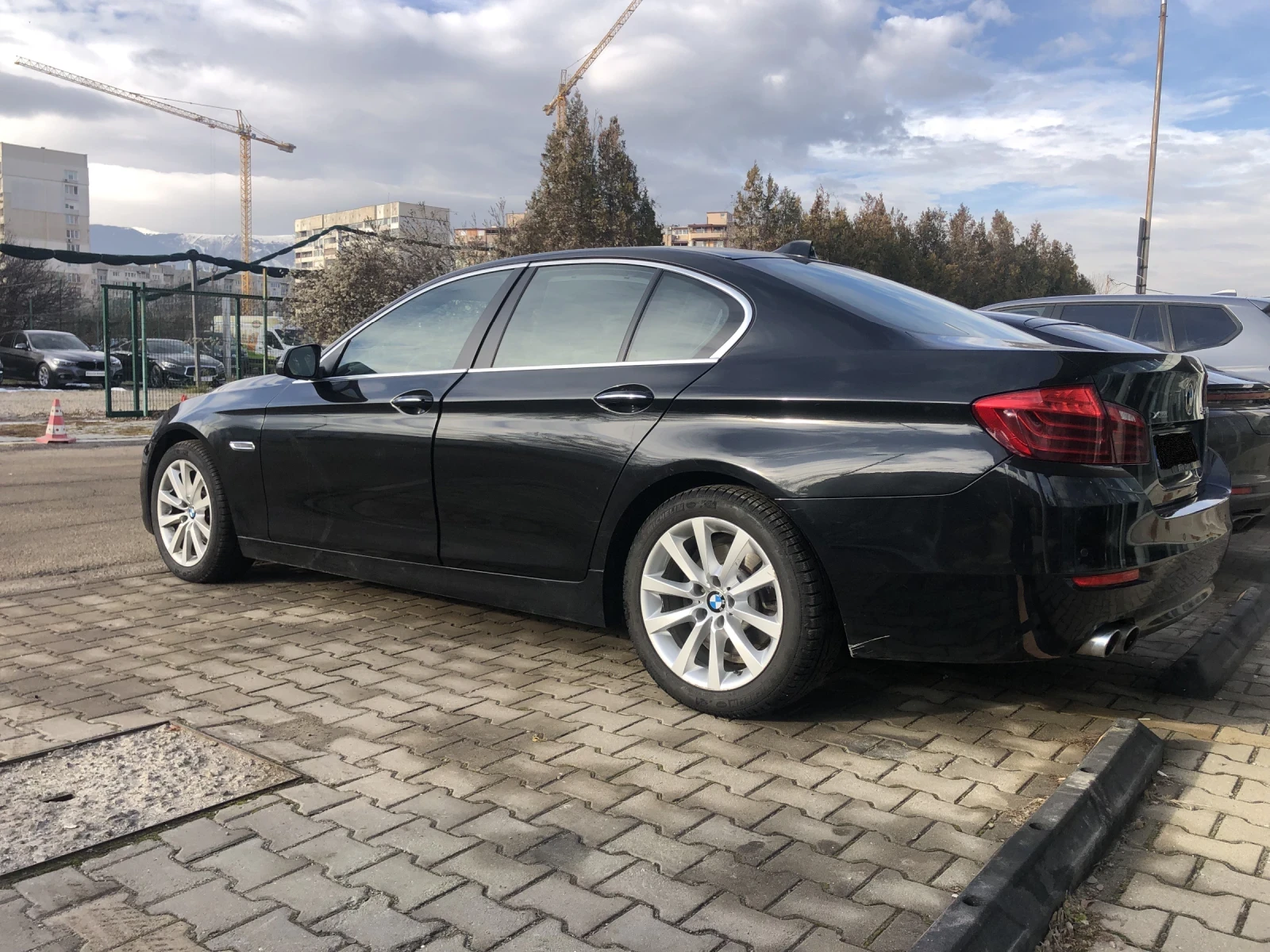 BMW 520 xDrive Facelift  - изображение 3