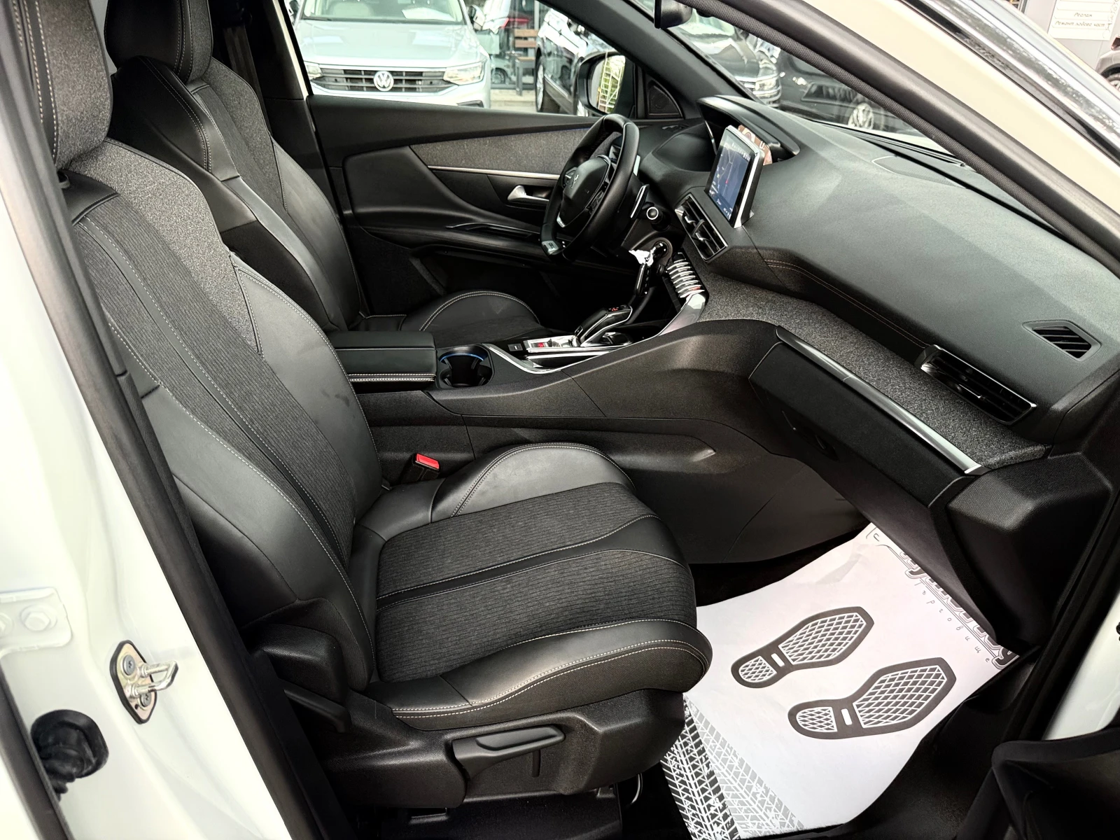 Peugeot 3008 1.5 GT LINE AVTOMAT - изображение 8