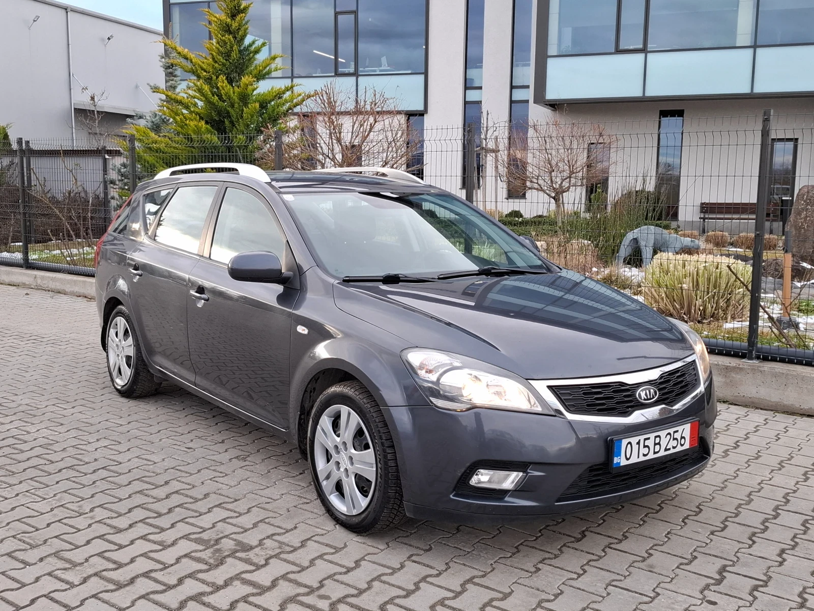 Kia Ceed 1.6CRDI* (116��)* FACELIFT* ��� ����* *  | Mobile.bg � ����������� 4