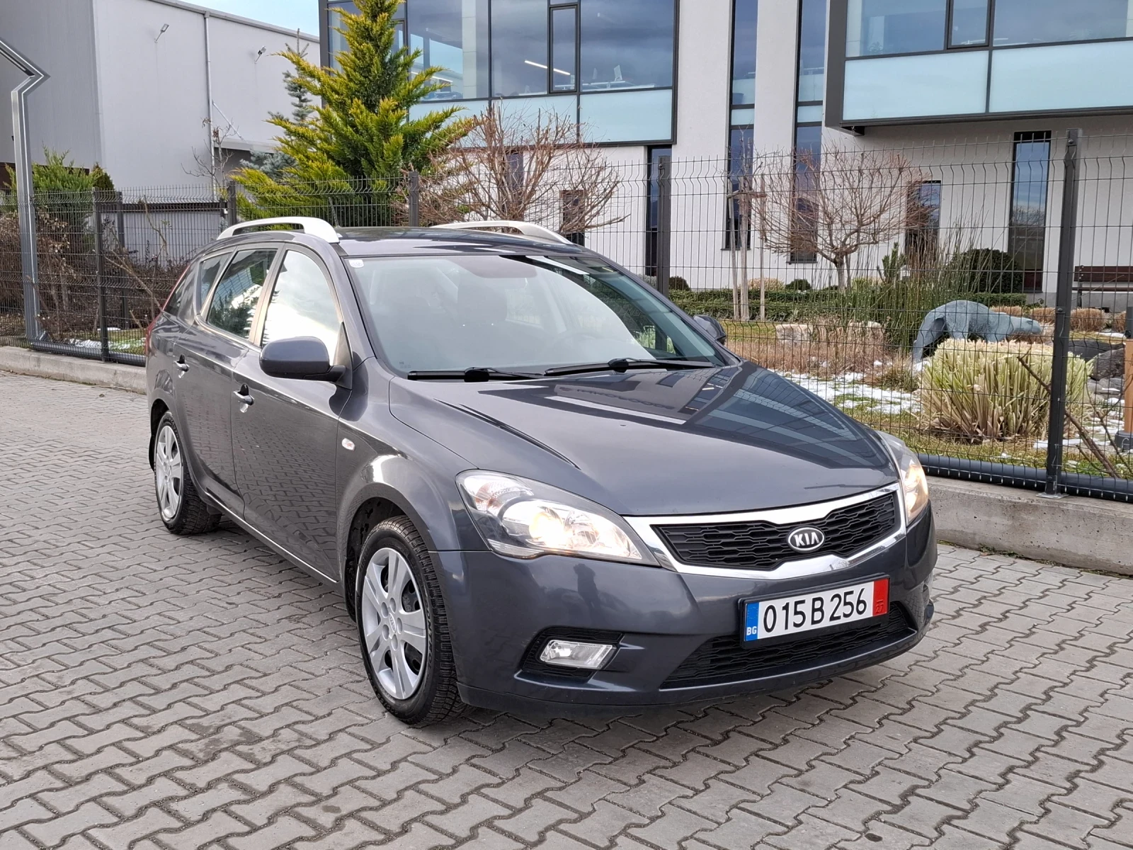 Kia Ceed 1.6CRDI* (116��)* FACELIFT* ��� ����* *  | Mobile.bg � ����������� 2