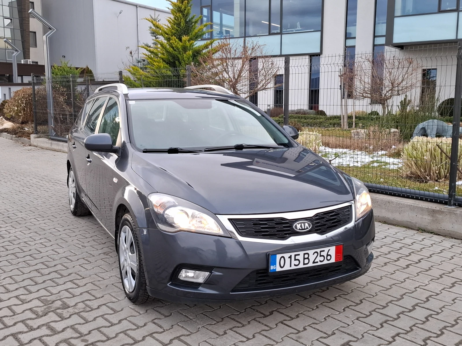 Kia Ceed 1.6CRDI* (116��)* FACELIFT* ��� ����* *  | Mobile.bg � ����������� 1