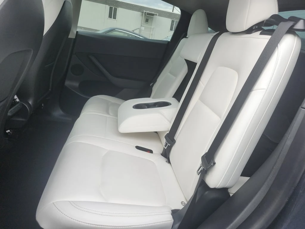 Tesla Model Y * LONG RANGE * CARFAX * ��� ������������ ������ | Mobile.bg � ����������� 13