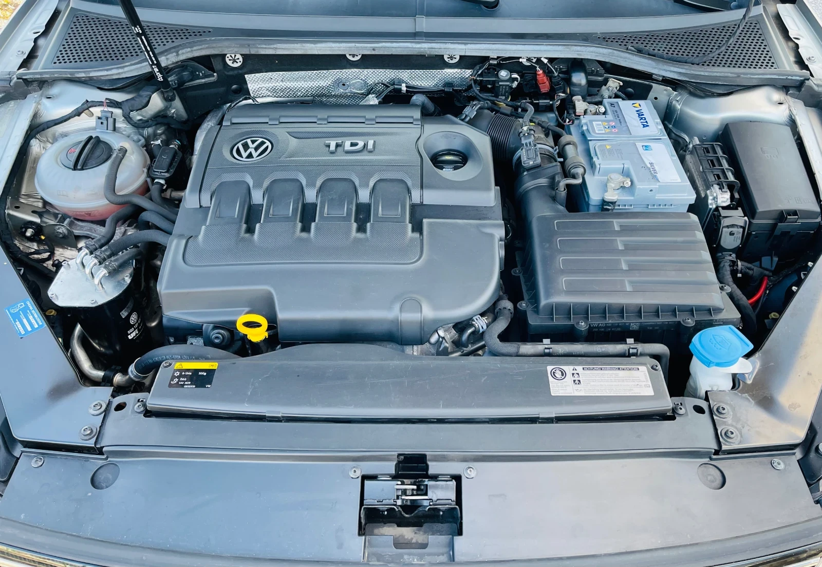 VW Passat 1.6 TDI 120 k.c * ���������* ���������� ���������* | Mobile.bg � ����������� 17