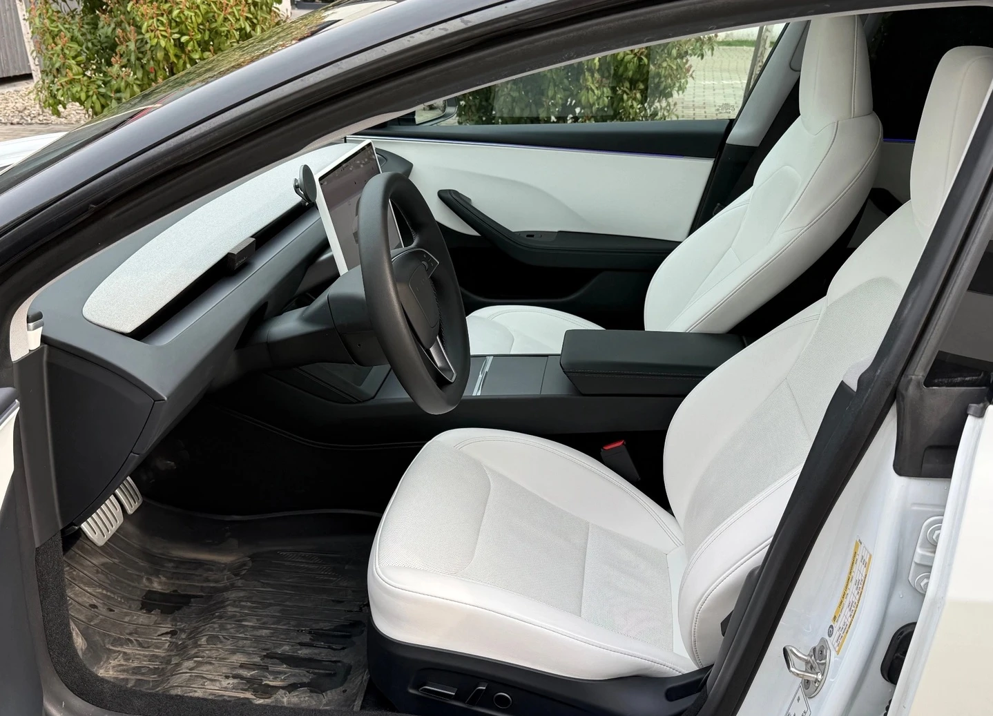 Tesla Model 3, снимка 5 - Автомобили и джипове - 53900088