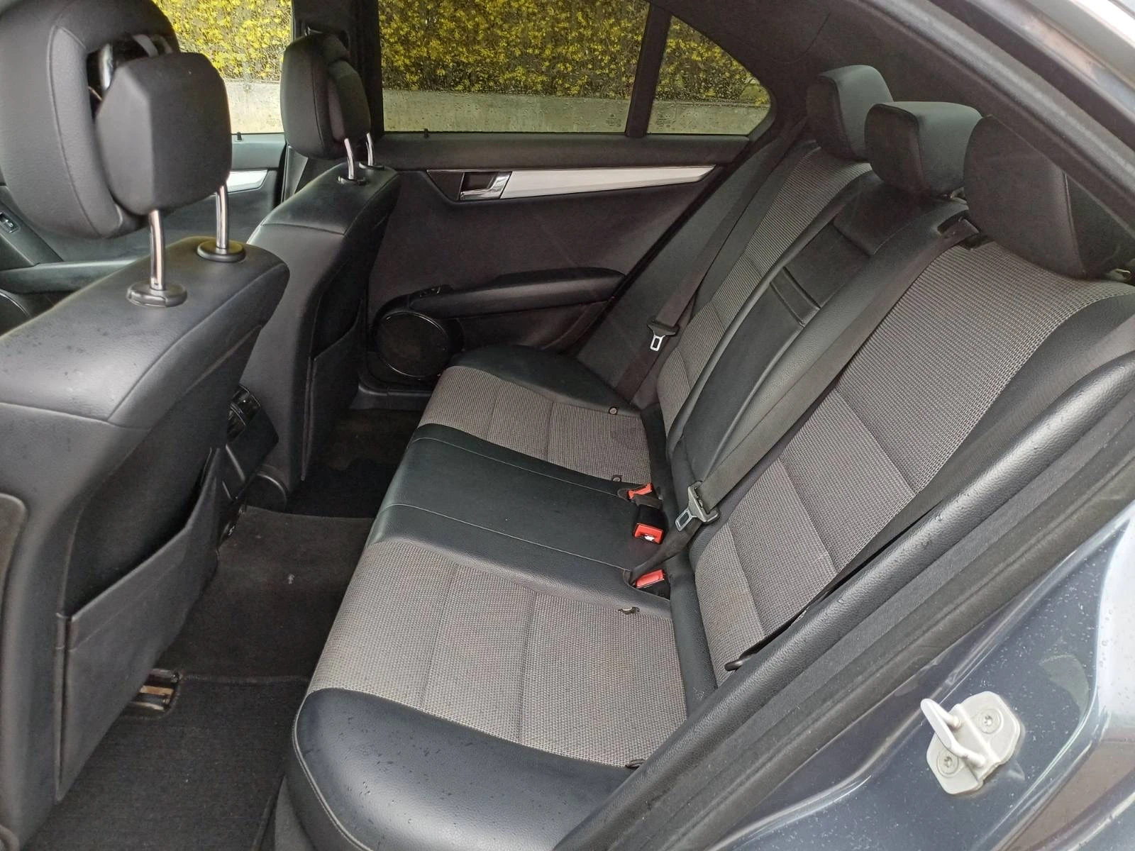 Mercedes-Benz C 320 CDI AMG Line Avantgarde , снимка 15 - Автомобили и джипове - 54030522