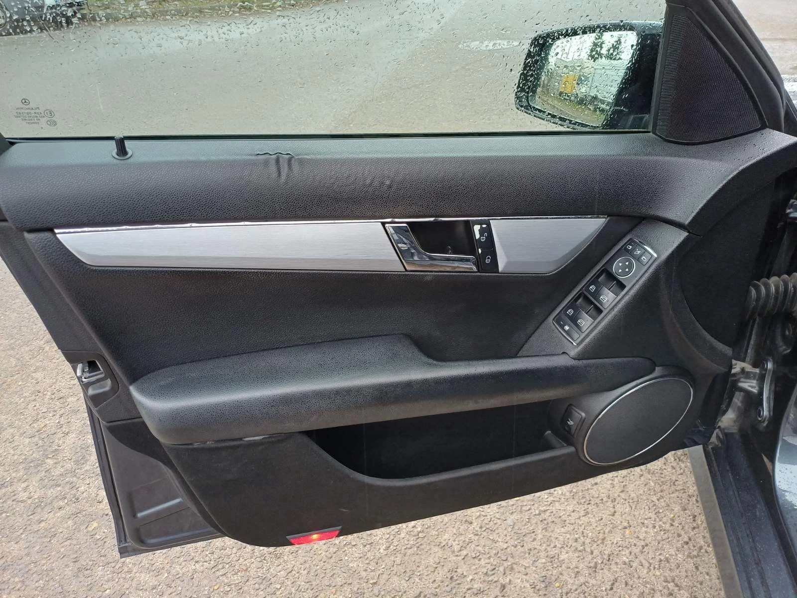 Mercedes-Benz C 320 CDI AMG Line Avantgarde , снимка 10 - Автомобили и джипове - 54030522